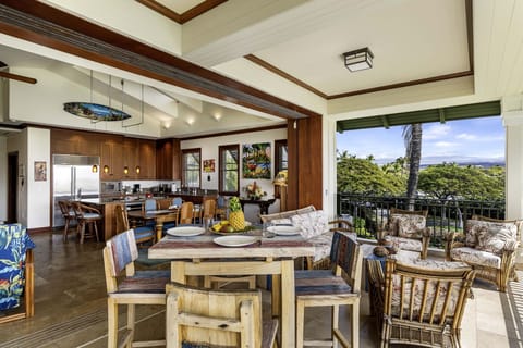 Condo, 3 Bedrooms | Dining