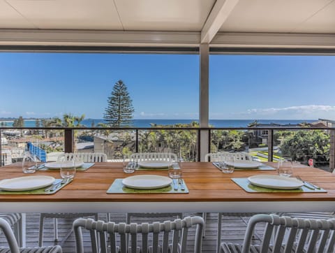 House, 3 Bedrooms, Balcony | Balcony