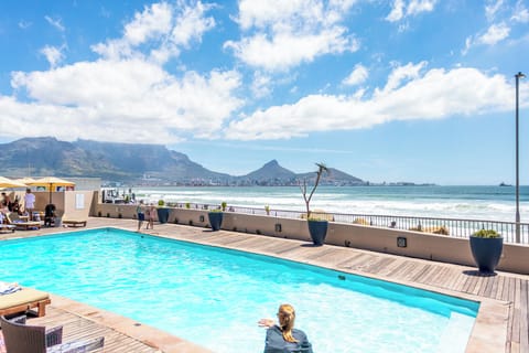 3 outdoor pools