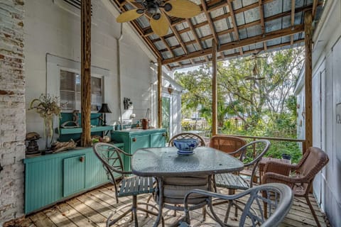 Suite, Courtyard View | Terrace/patio