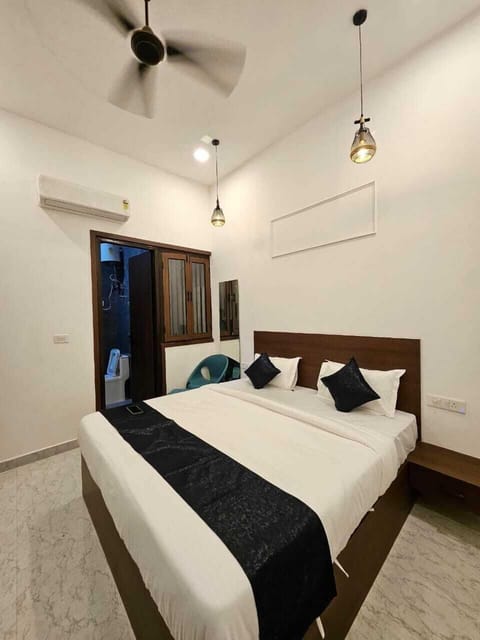 Deluxe Double Room | Free WiFi