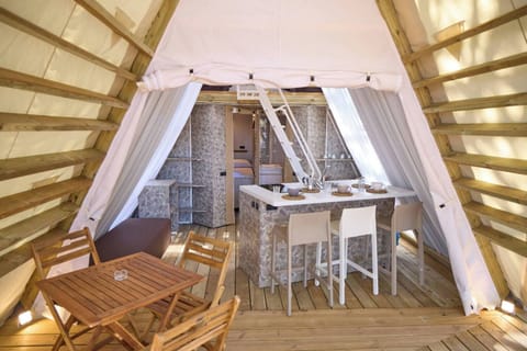 Luxury Tent | Bed sheets