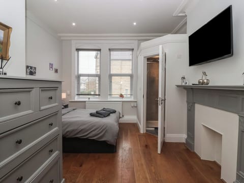 3 bedrooms, individually decorated, individually furnished, free WiFi