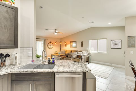 House (3 Bedrooms) | Interior