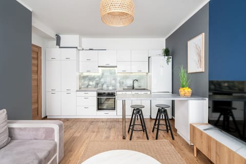 Apartment, Balcony | Private kitchen