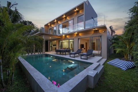 Deluxe Villa, 3 Bedrooms, Pool View, Beachside | Terrace/patio