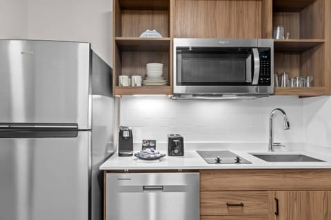 Premium bedding, down comforters, pillowtop beds, desk