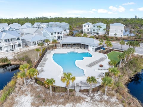House, Multiple Beds (The Peach at the Beach at Summer Salt) | Exterior