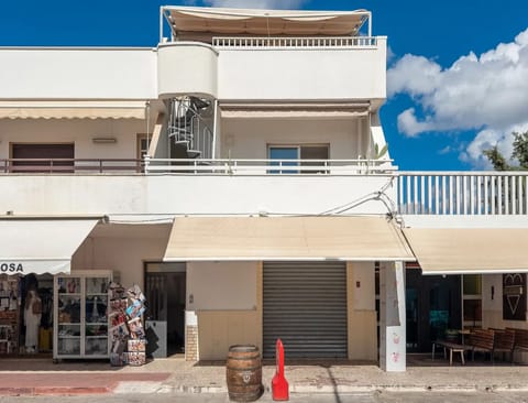 House, 3 Bedrooms, Smoking | Exterior