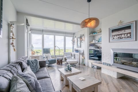 Apartment | Living room