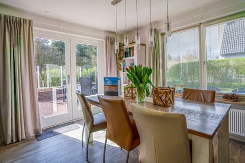 House | Dining