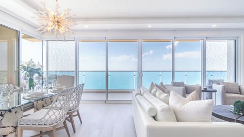Condo, Multiple Beds, Balcony, Ocean View (Encantame Towers Viento 1905) | Interior