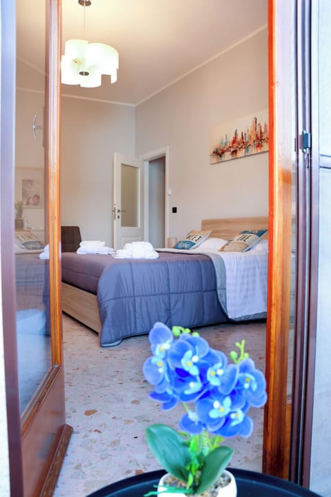 Comfort Apartment, Balcony, City View | Blackout drapes, iron/ironing board, free WiFi