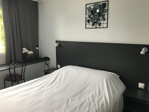 Standard Double Room | Free WiFi