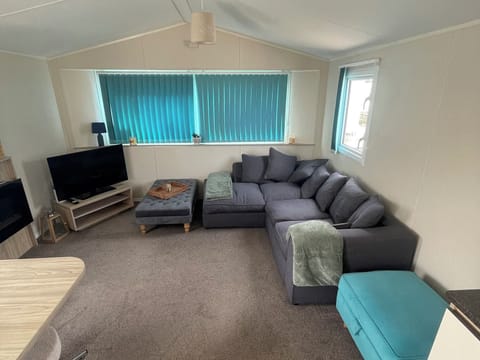 Cottage | Living area