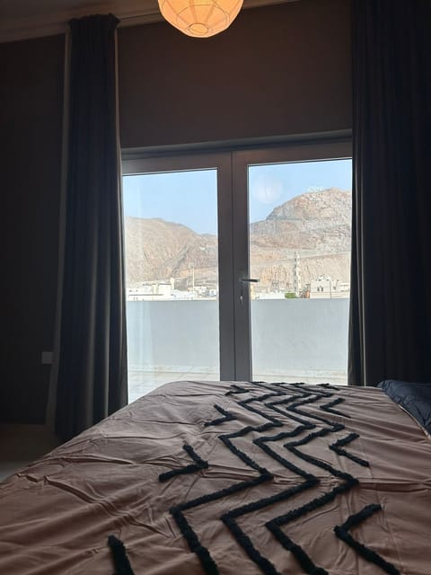 Superior Double Room, 1 King Bed, Air conditioning, Courtyard View | In-room safe, laptop workspace, blackout drapes, soundproofing