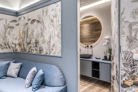 Apartment, Balcony, Partial Sea View | Living area