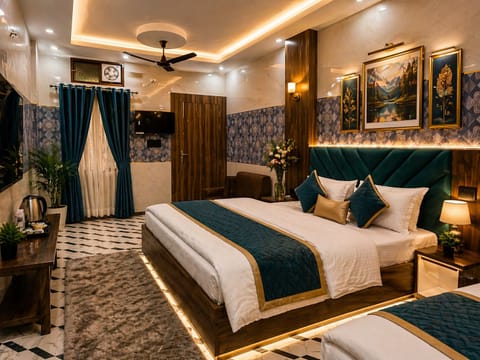 Superior Quadruple Room | Premium bedding, down comforters, memory foam beds, free WiFi