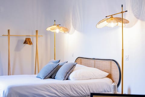 Les Tilleuls | Iron/ironing board, free WiFi