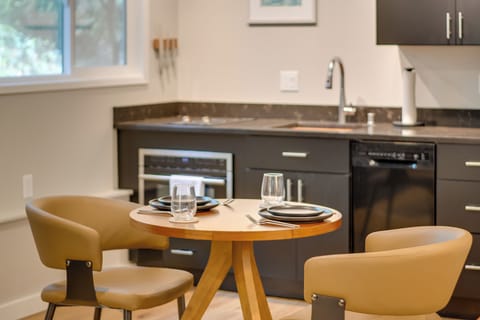 Apartment (1 Bedroom) | Interior