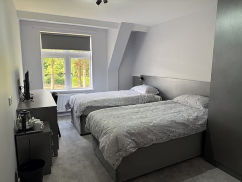 Comfort Double or Twin Room, Garden View | Pillowtop beds, desk, laptop workspace, free WiFi