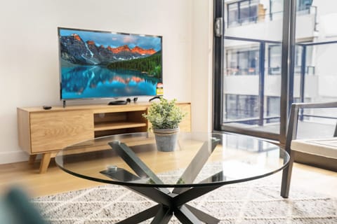 Apartment | Dining