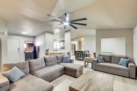 House (3 Bedrooms) | Front of property