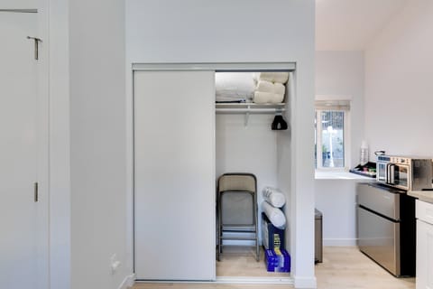 Apartment (0 Bedroom) | Interior