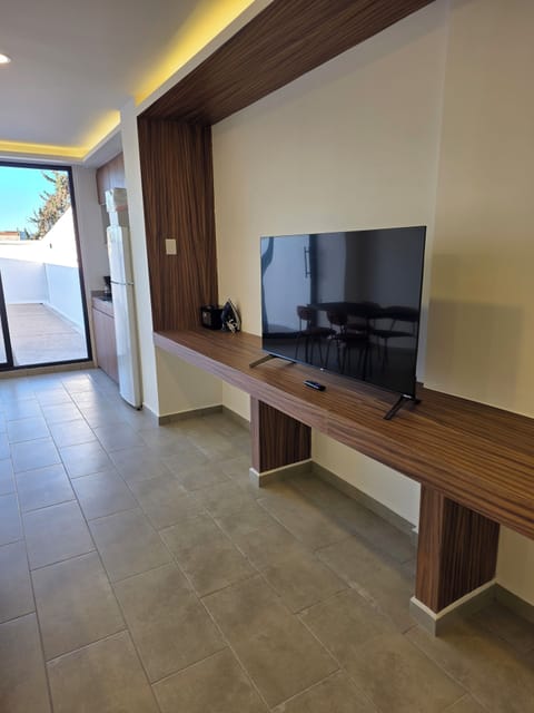 Standard Apartment, 1 Bedroom, Patio | Living area