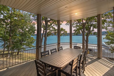 House, Multiple Beds, Hot Tub (Sunset Oasis) | View from room