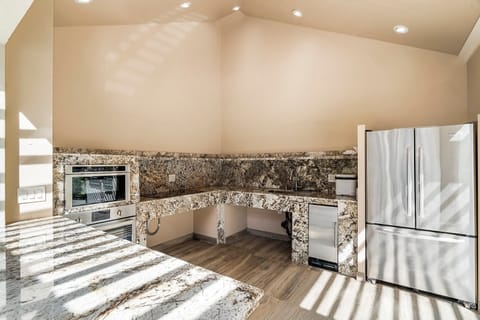 Condo, Multiple Beds, Lanai, Ocean View (Mauna Lani Terrace J101) | Private kitchen