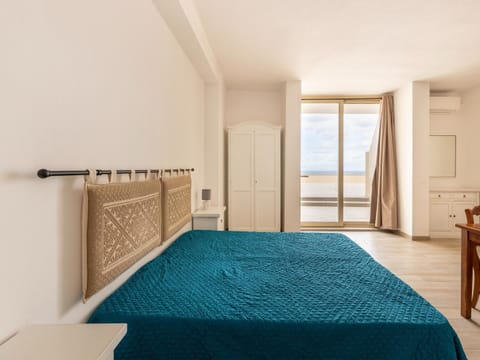 Apartment | 1 bedroom, bed sheets