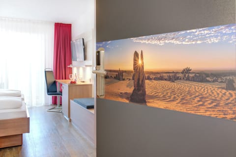 Comfort Twin Room | Minibar, in-room safe, desk, free WiFi