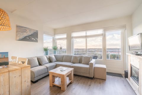 Apartment | Living room