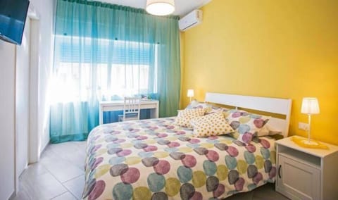 Classic Double Room, Courtyard View | In-room safe, soundproofing, iron/ironing board, free WiFi