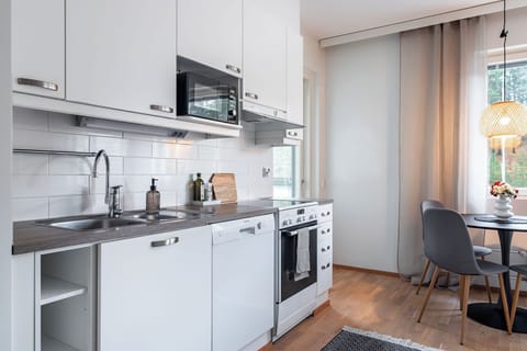 Comfort Apartment, Balcony | Private kitchen | Coffee/tea maker, electric kettle, toaster