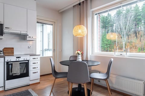 Comfort Apartment, Balcony | In-room dining