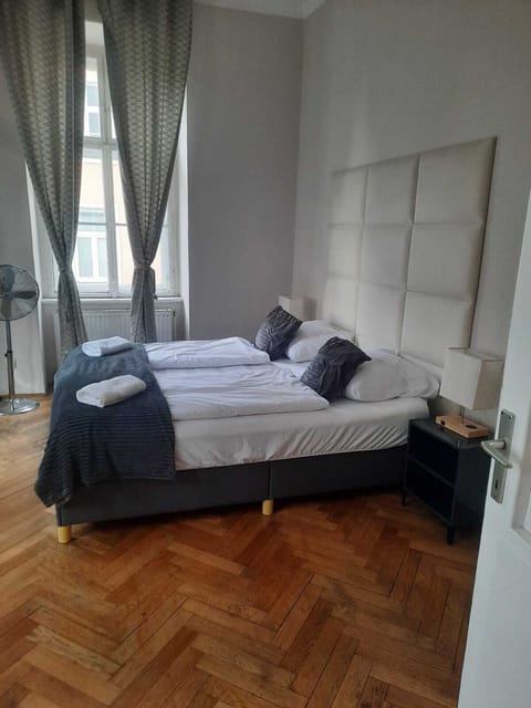 Basic Apartment | Iron/ironing board, free WiFi