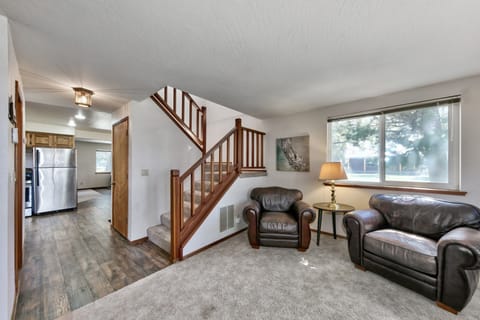 House, 4 Bedrooms | Interior