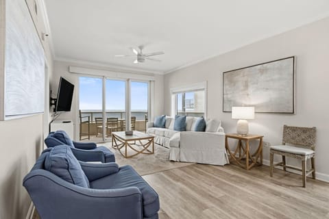 Condo, Multiple Beds (Enclave 607) | Living area