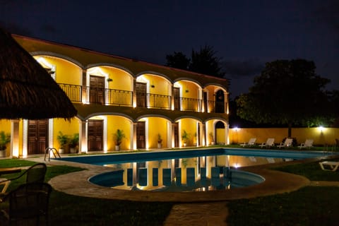Outdoor pool, open 8 AM to 8 PM, sun loungers