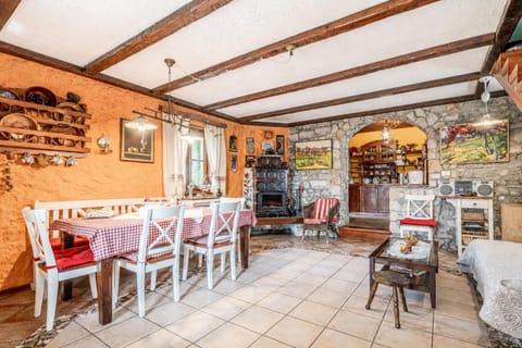 Family House, 3 Bedrooms, Balcony (Traditional Karst House Rozina /w) | Interior detail