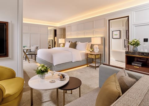 Junior Suite with Sea View | Premium bedding, in-room safe, blackout drapes, iron/ironing board