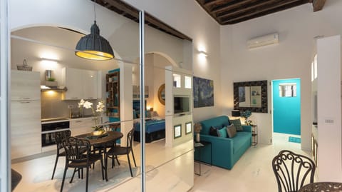 Apartment | Living area
