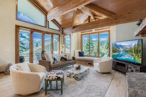 House, 3 Bedrooms | Living area