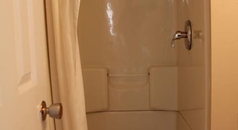 Double Room | Bathroom shower