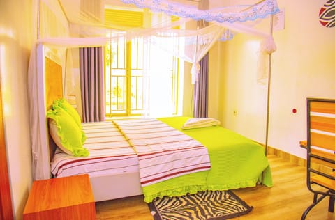 Standard Double Room, Courtyard View | Iron/ironing board (on request), WiFi (free)