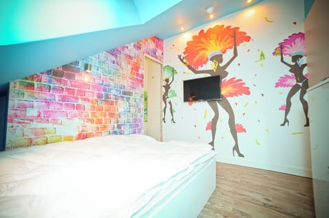 Single Room, Bathtub | Iron/ironing board, free WiFi