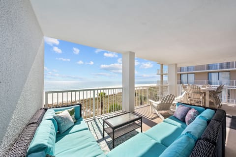 Signature Condo, 3 Bedrooms, Balcony, Beach View | Balcony