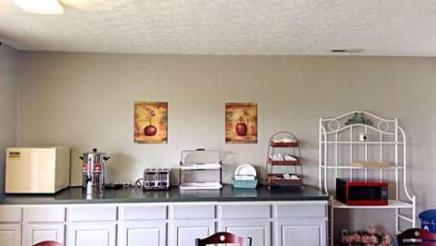 Free daily on-the-go breakfast